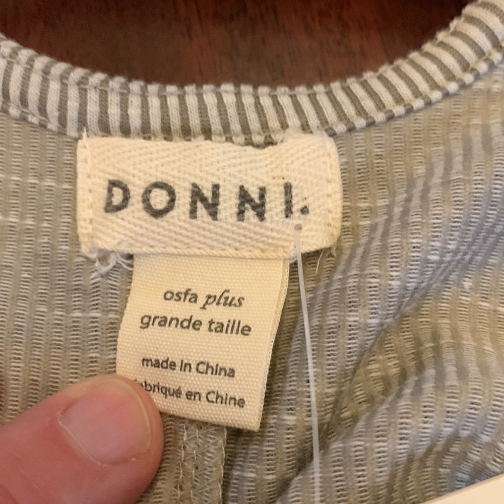 DONNI sage white striped front pocket long open cardigan Size OSFA Plus NWT - Picture 8 of 9